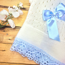 Load image into Gallery viewer, KNITTED SHAWL - WHITE