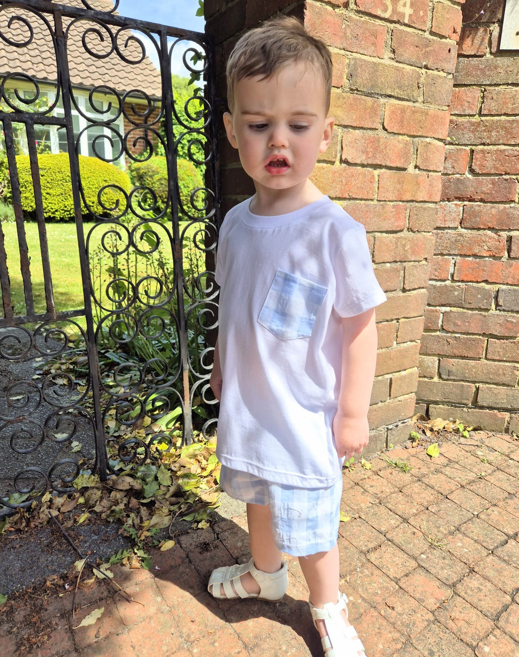 RAPIFE - BLUE AND WHITE CHECKED SHORTS AND T-SHIRT SET
