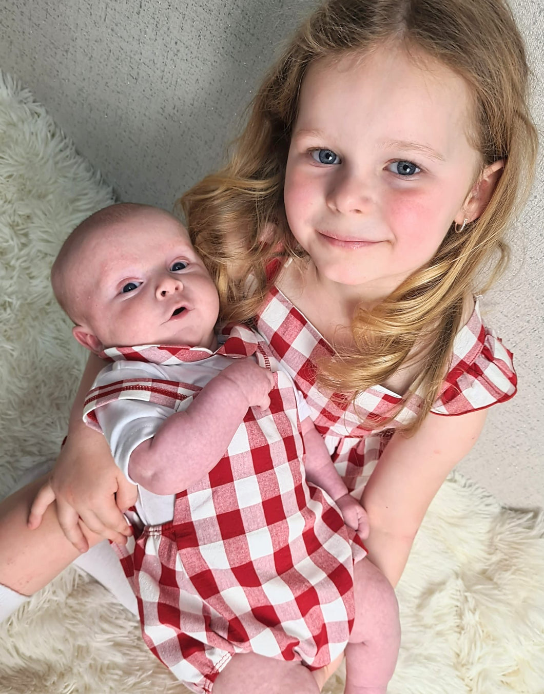 RAPIFE - RED AND WHITE GINGHAM OUTFIT